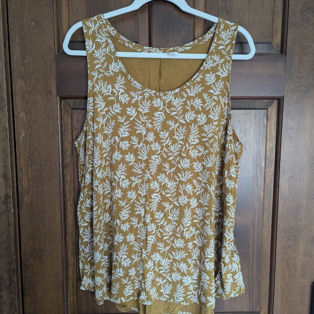 Old Navy tank